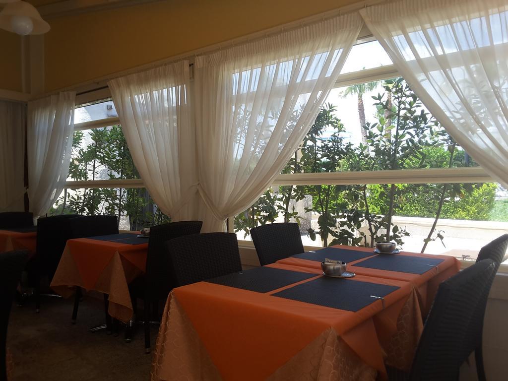 B&B Villa Vittoria マーリエ エクステリア 写真